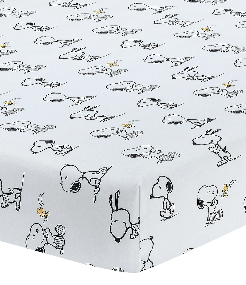 Lambs & Ivy Classic Snoopy Fitted Baby Crib Sheet