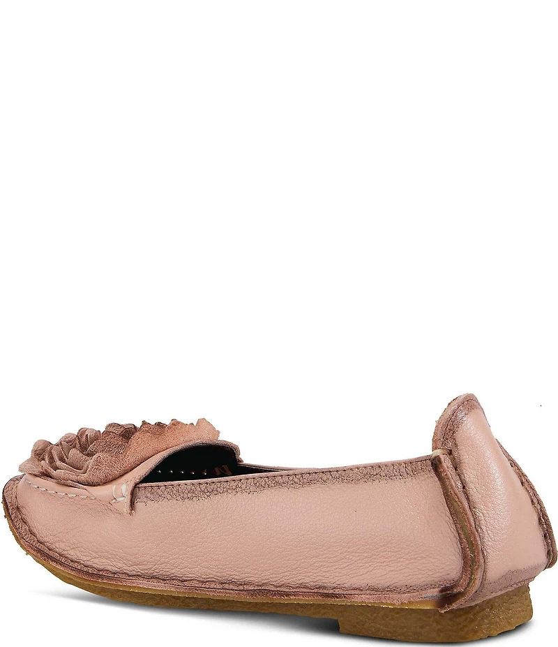 L'ARTISTE Dezi Leather Floral Detail Slip On Loafers