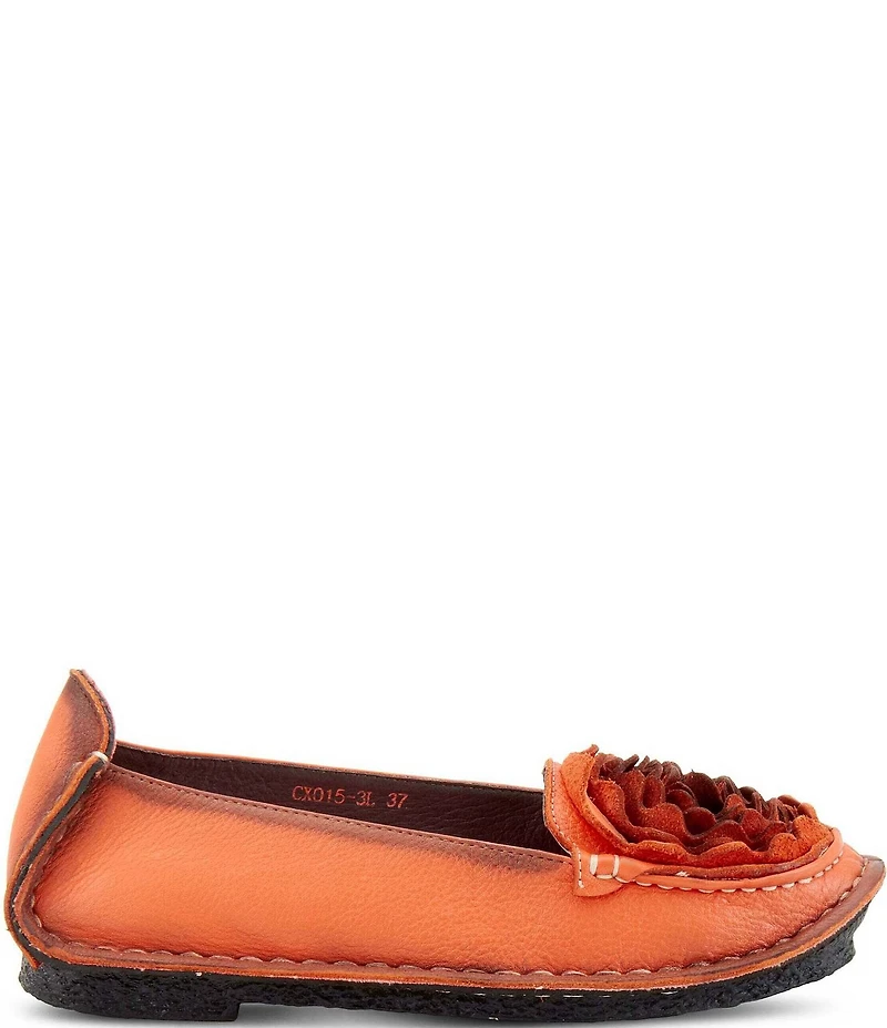 L'ARTISTE Dezi Leather Floral Detail Slip On Loafers
