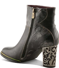 L'ARTISTE Kurlique Leather Floral Applique Booties