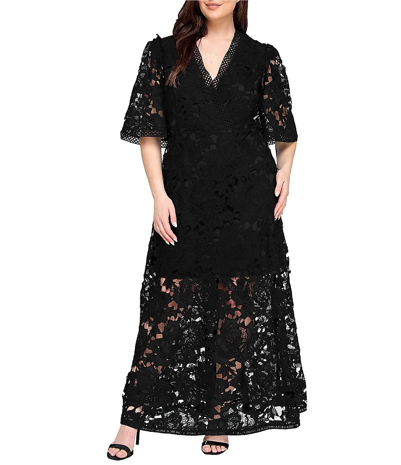 Layered With Love Plus Size Nathalie Short Sleeve Illusion Hem V-Neck Lace Maxi Dress