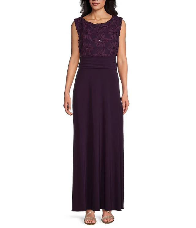 Le Bos 3D Floral Ruched Waist Cap Sleeve Gown | Liberty Center
