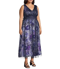 Le Bos Plus Size V-Neck Sleeveless Mesh Overlay Gown