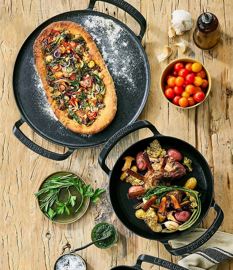 Le Creuset 15#double; Enameled Cast Iron Alpine Outdoor Pizza Pan