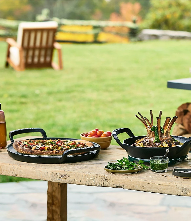 Le Creuset 15#double; Enameled Cast Iron Alpine Outdoor Pizza Pan