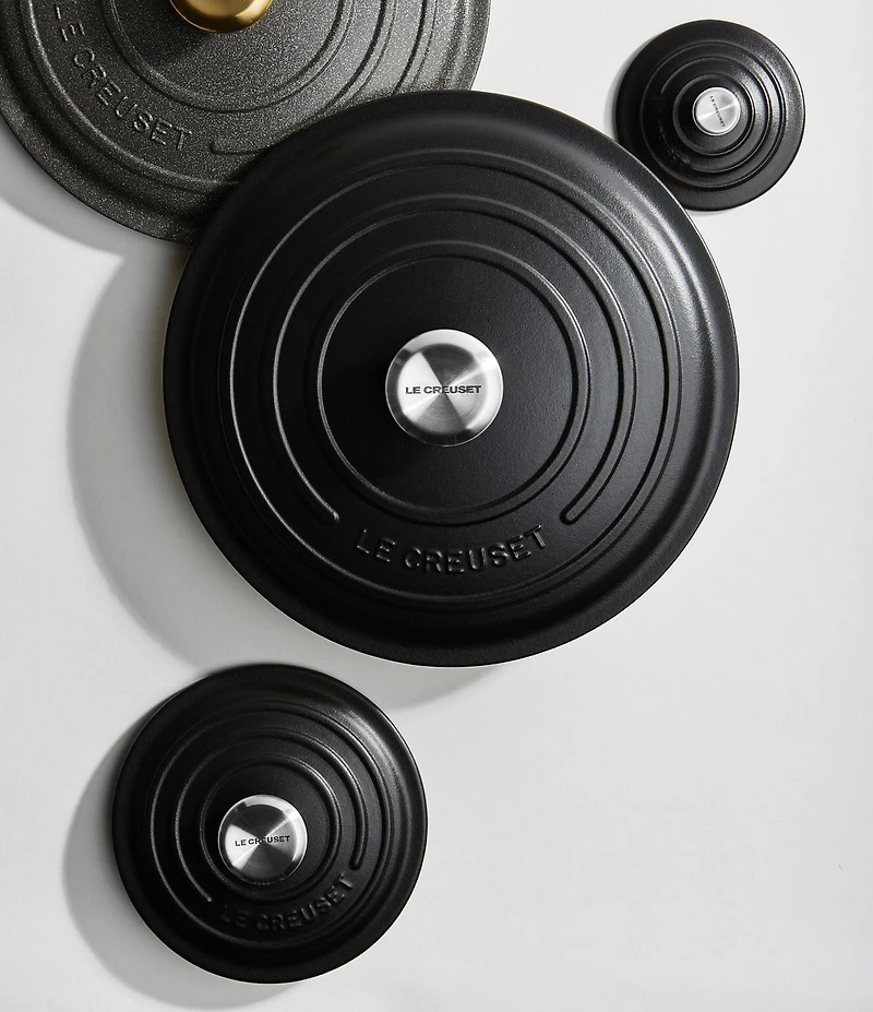 Le Creuset 7.25-qt Round Enameled Cast Iron Dutch Oven with Stainless Steel Knobs