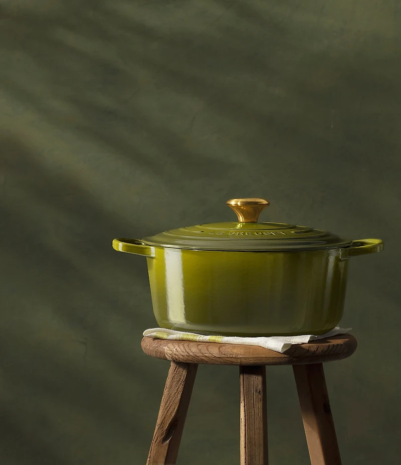 Le Creuset 7.25-qt Round Enameled Cast Iron Dutch Oven with Stainless Steel Knobs
