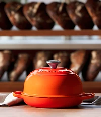 Le Creuset 9.5#double; Signature Cast Iron Bread Oven