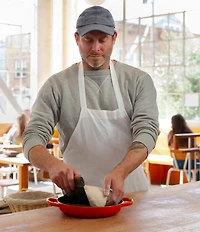 Le Creuset 9.5#double; Signature Cast Iron Bread Oven