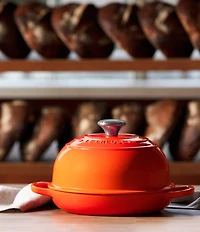 Le Creuset Signature Cast Iron Bread Oven