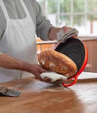 Le Creuset Signature Cast Iron Bread Oven