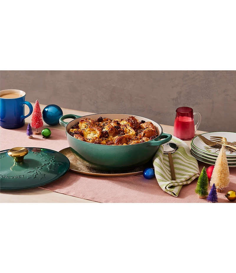 Le Creuset Enameled Cast Iron Holly Collection Traditional Chef's Oven with Lid, 4.5-Quart