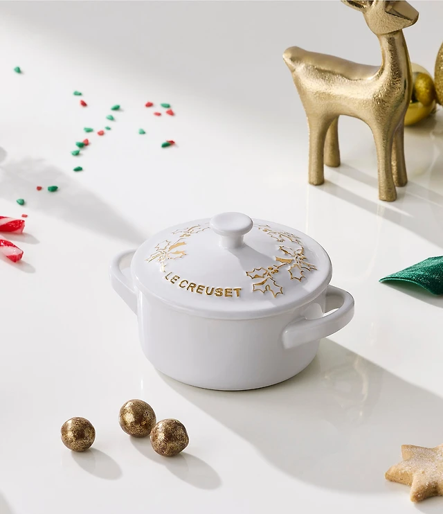 Le Creuset Mini Cocotte 8oz - Stoneware Holly Collection With Gold Knob