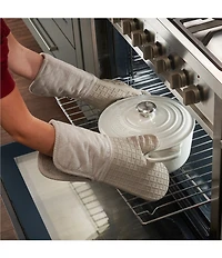 Le Creuset Oven Mitt - 15 in