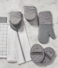 Le Creuset Silicone Oven Mitt