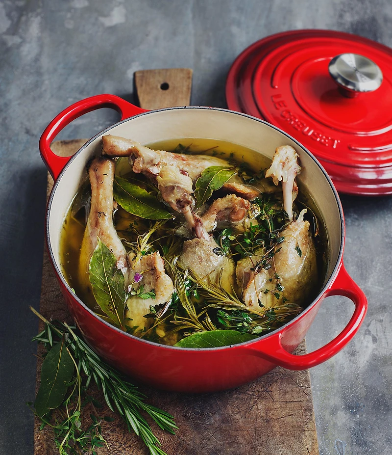 Le Creuset Signature 5.5-qt. Round Enameled Cast Iron Dutch Oven with Stainless Steel Knob