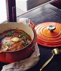 Le Creuset Signature 5.5-qt. Round Enameled Cast Iron Dutch Oven with Stainless Steel Knob