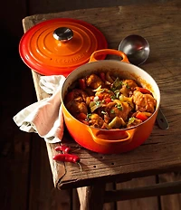 Le Creuset Signature 5.5-qt. Round Enameled Cast Iron Dutch Oven with Stainless Steel Knob
