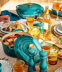 Le Creuset Signature Gold Knob Round Enameled Cast Iron Dutch Oven, 5.5 Qt.