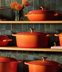 Le Creuset Signature Oval Dutch Oven with Crucible Knob
