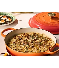 Le Creuset Signature Round Braiser with Crucible Knob, 3.5 Qt.