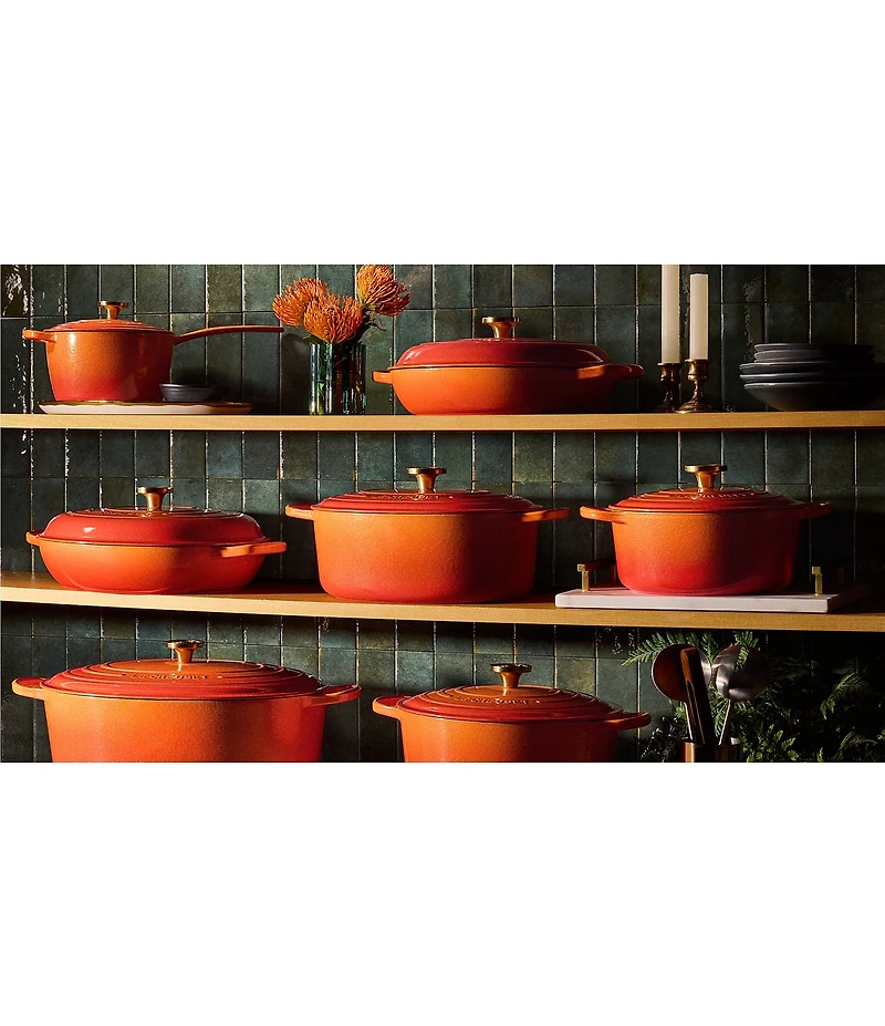 Le Creuset Signature Round Dutch Oven with Crucible Knob
