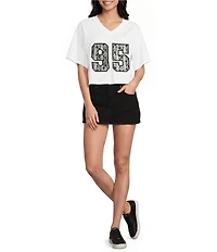 Le Lis Short Sleeve V-Neck #double;95#double; Lace Cropped Tee