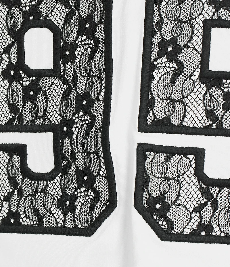 Le Lis Short Sleeve V-Neck #double;95#double; Lace Cropped Tee