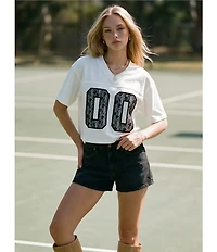 Le Lis Short Sleeve V-Neck #double;95#double; Lace Cropped Tee