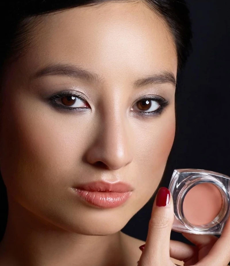 Le Rouge Francais Illuminating Powder Blush