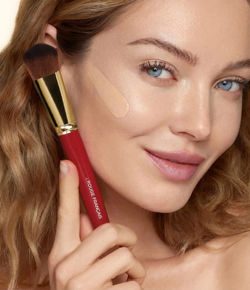 Le Rouge Francais Liquid Foundation Brush 810