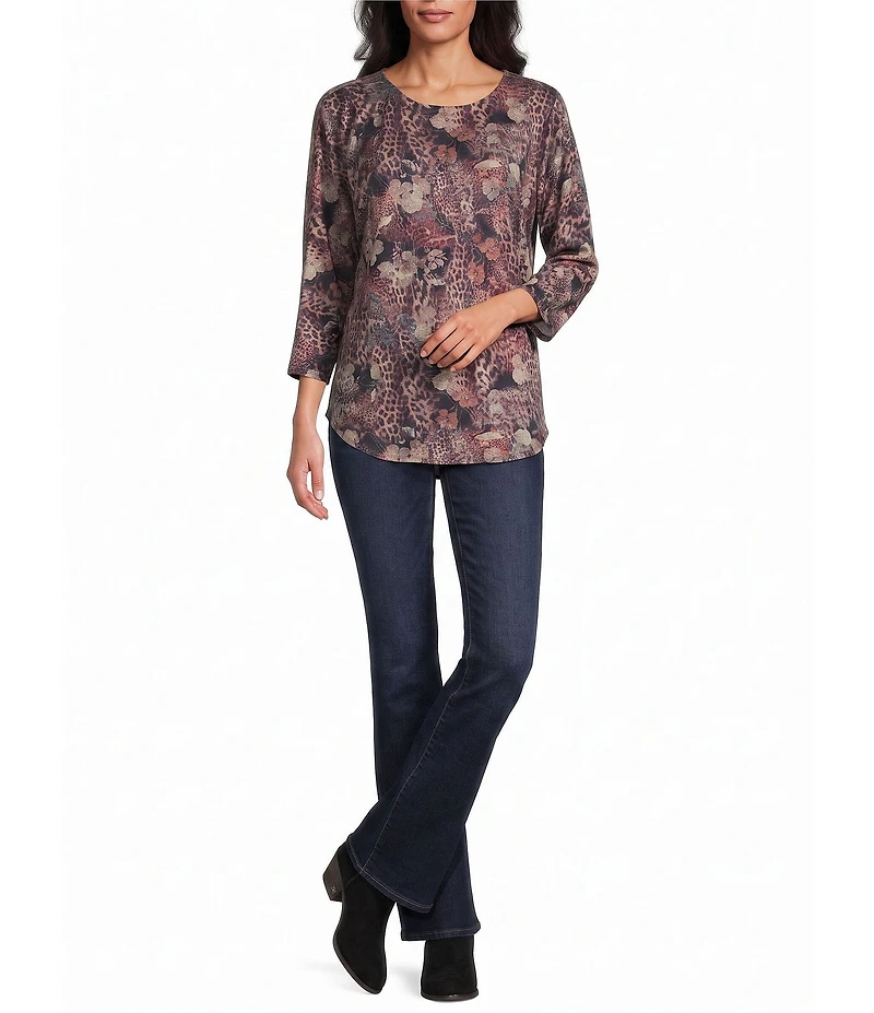 Leo & Nicole Hacci Animal Recovery Crew Neck 3/4 Dolman Sleeve Top