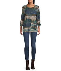 Leo & Nicole Hacci Knit Paisley All Works Print Crew Neck 3/4 Ruched Sleeve Top