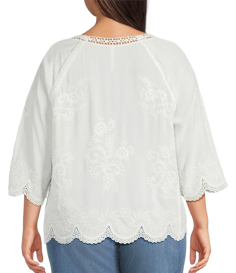 Leo & Nicole Plus Size Embroidered Scoop Neck 3/4 Sleeve Scalloped Lace Trim Top