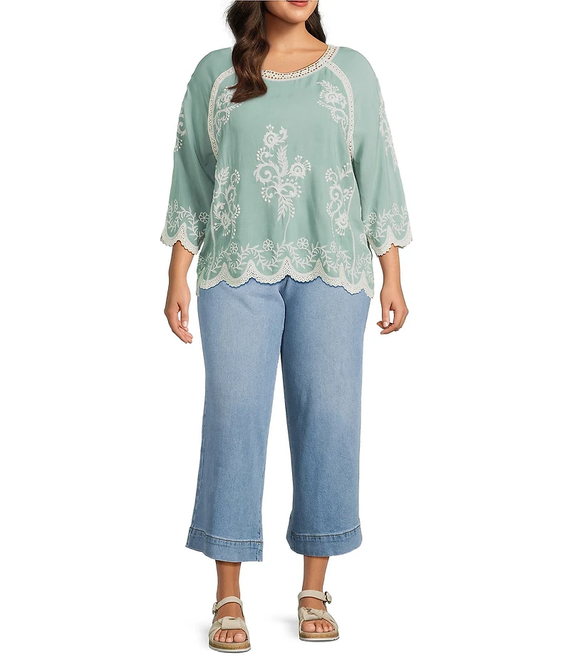 Leo & Nicole Plus Size Embroidered Scoop Neck 3/4 Sleeve Scalloped Lace Trim Top