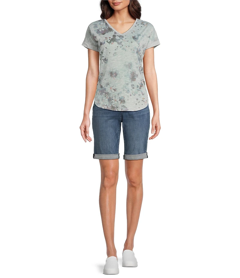 Leo & Nicole Blotted Floral Print V-Neck Short Sleeve Tee Shirt