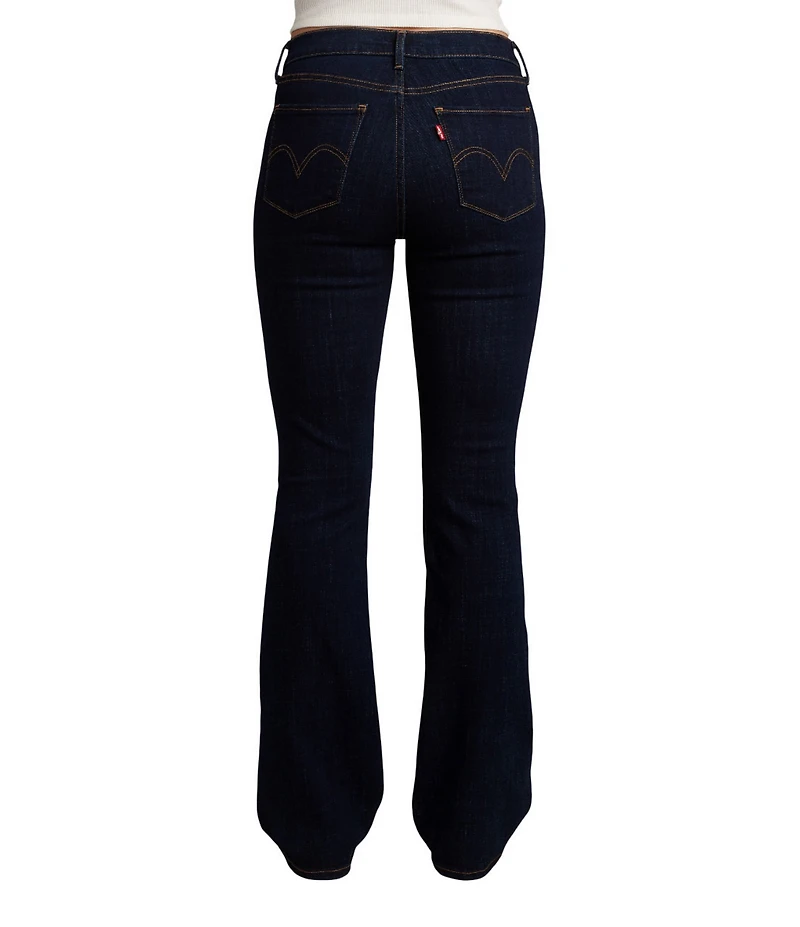 Levi's® Classic Fit Bootcut Jeans