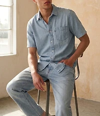 Levi's® Classic Fit Short Sleeve Chambray Woven Shirt