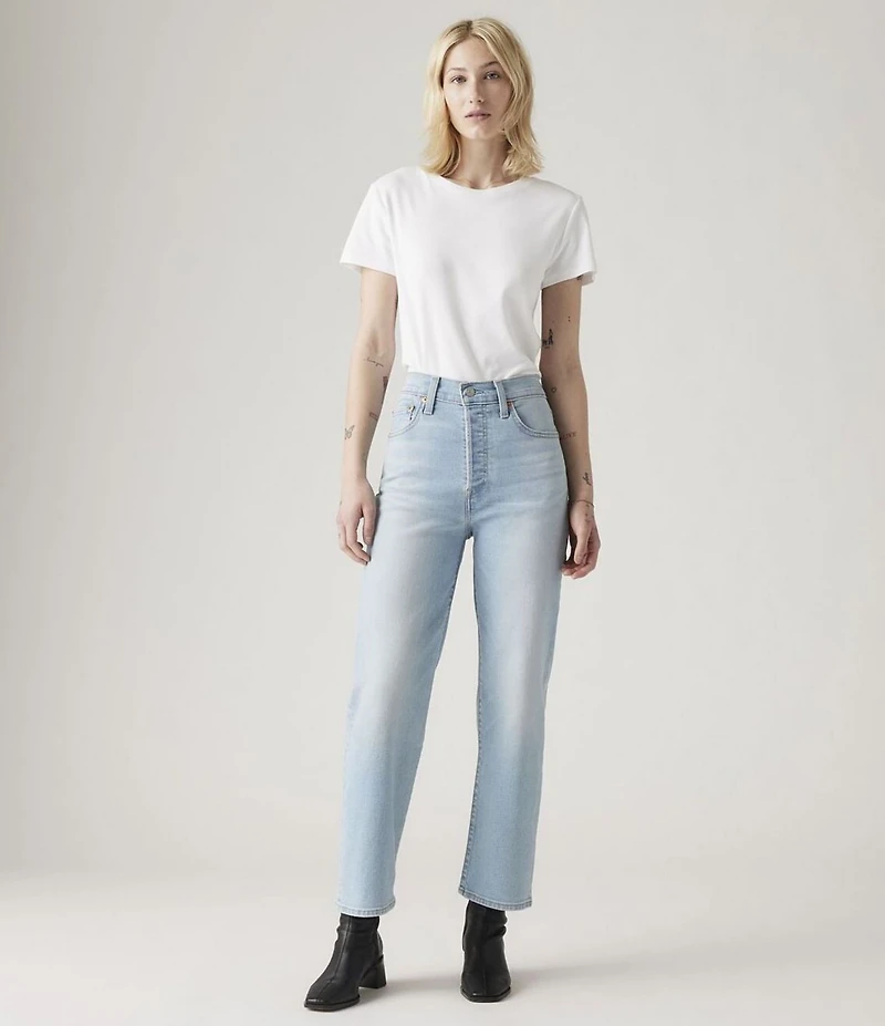 Levi's® Ribcage Straight Leg Ankle Jeans