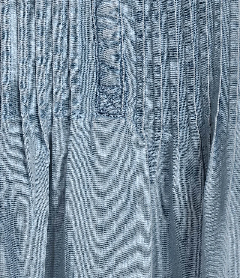 Liverpool Los Angeles Plus Size Woven Pintuck Split V-Neck Flutter Cap Sleeve Top