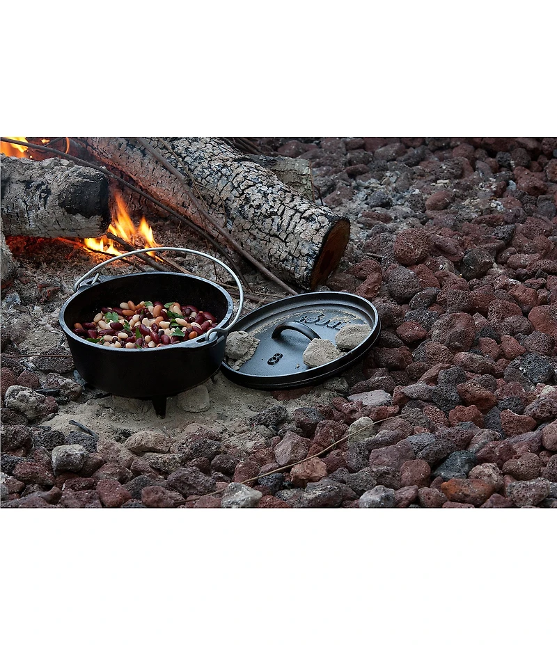 Lodge Cast Iron Camp Dutch Oven - 2-Qt