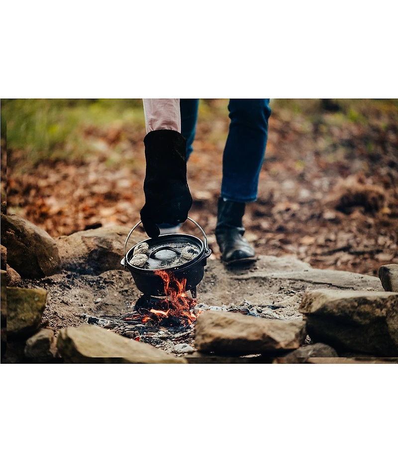 Lodge Cast Iron Camp Dutch Oven - 2-Qt