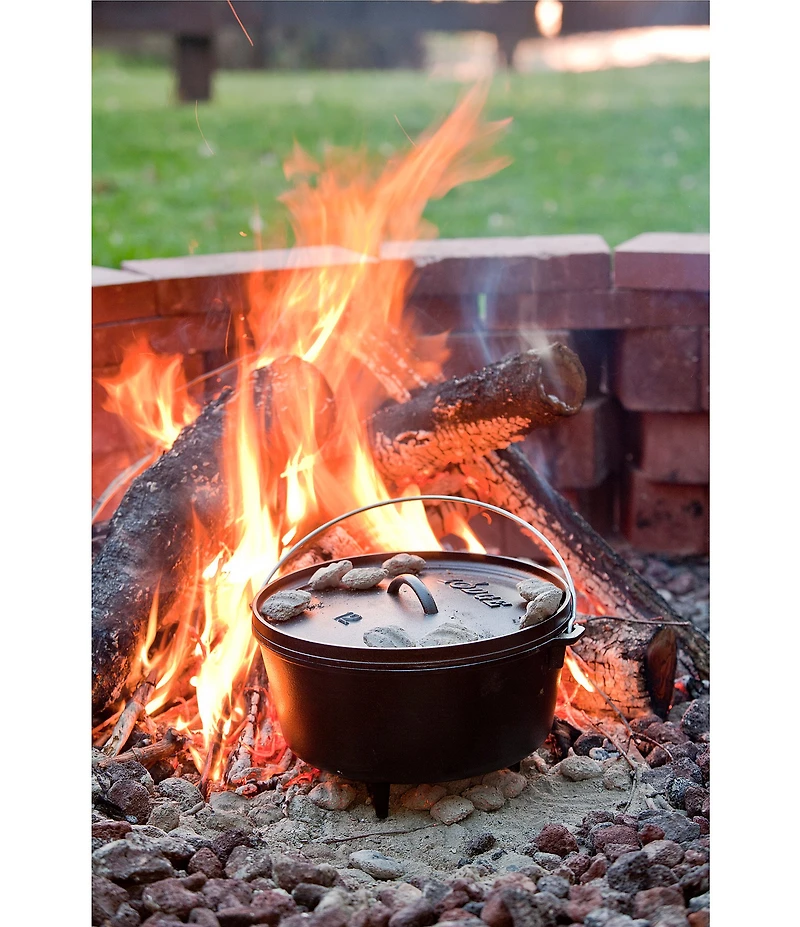 Lodge Cast Iron Camp Dutch Oven- 8-Qt