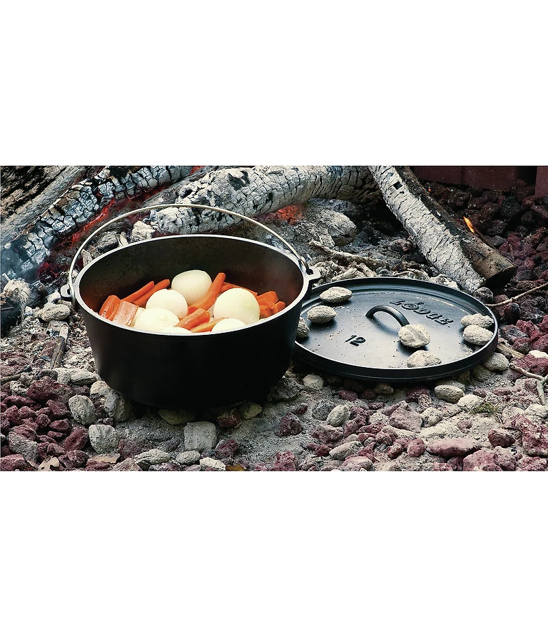Lodge Cast Iron Camp Dutch Oven- 8-Qt
