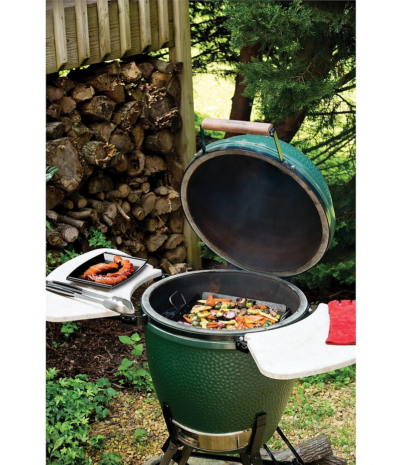 Lodge Cast Iron Seasoned Carbon Steel Grilling Basket