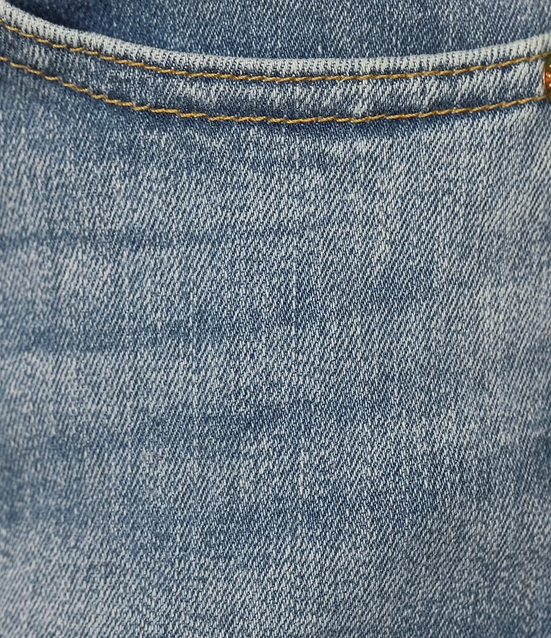 Lucky Brand Sweet Straight Relaxed Fit Mid Rise 5-Pocket Jean