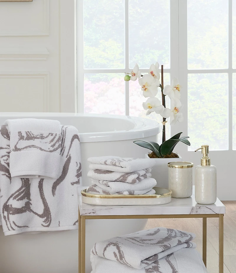 Luxury Hotel Bijoux Collection Blown Glass Tumbler