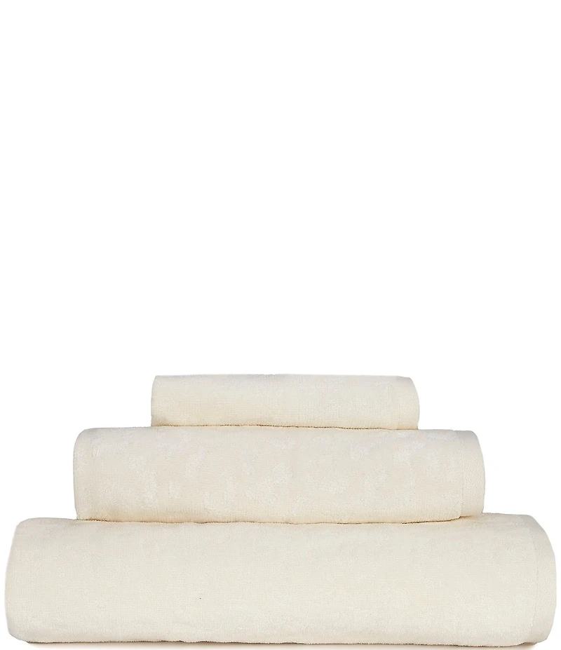 Luxury Hotel Essex Collection Jacquard Cheetah Print Bath Towel