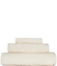 Luxury Hotel Essex Collection Jacquard Cheetah Print Bath Towel