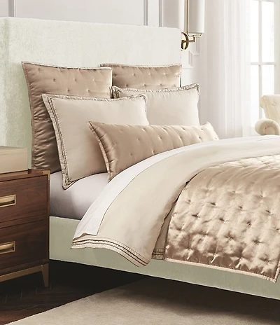 Luxury Hotel Plaza Bed Scarf